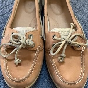 Women’s size 7 Sperry Topsiders